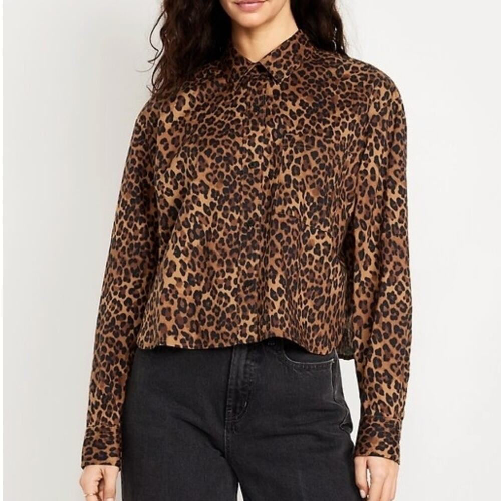 Old Navy The Cropped Shirt Leopard Print Cropped Button Down Blouse Medium